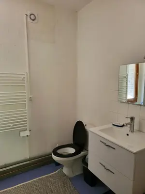 Salle de bains dans l'établissement Maison kerthoff 41D