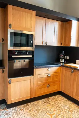 Cuisine ou kitchenette dans l'établissement Domaine La Grange Ungersheim - Chambres d'Hôtes L'Inspiration