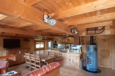 Cuisine ou kitchenette dans l'établissement Chalet au coeur des Vosges / Le Chalet d'Hannopré