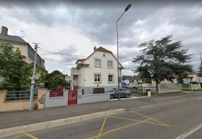 Quartier de le séjour chez l'habitant ou autre quartier proche