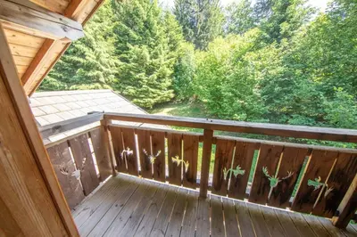 Balcon ou terrasse dans l'établissement Chalet Cafourotte, au calme, SPA