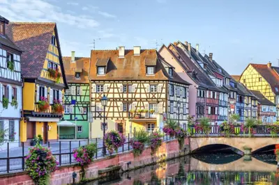 Vue générale sur Bischwihr ou vue de la ville depuis l'appartement