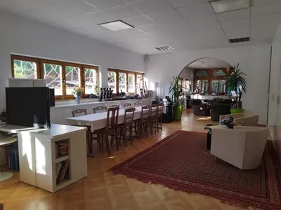Restaurant ou autre lieu de restauration dans l'établissement RIVER side - cosy - lot of space