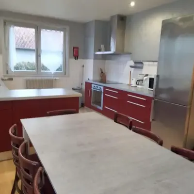 Grand appartement de 4 Chambres moderne et lumineux