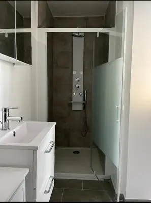 Salle de bains dans l'établissement Nid douillet à La Bresse