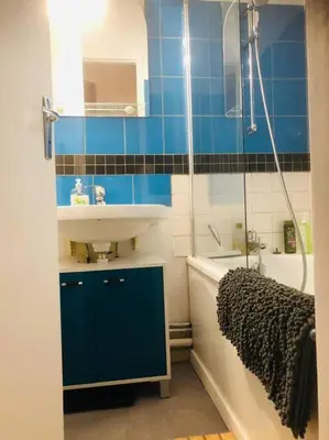 Salle de bains dans l'établissement Le Darou Bressaud