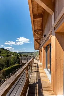 Balcon ou terrasse dans l'établissement Chalet Victorine, vue imprenable avec spa