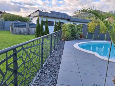 Piscine de l'établissement GITE DE LA PIERRE PLATE ou située à proximité