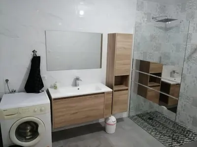 Salle de bains dans l'établissement Belle appartement style chalet