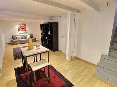 Coin salon dans l'établissement Maison de caractère avec jacuzzi et parking à deux pas du centre historique de Colmar - FR-1-722-3