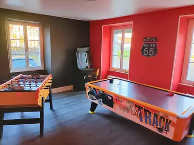 Billard dans l'établissement Domaine de la Moselle
