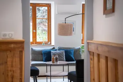 Coin salon dans l'établissement Chambre Super Broussard