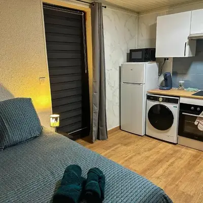 Studio Cosy équipé avec terrasse