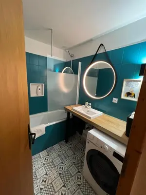Salle de bains dans l'établissement O' Chênes Rouges GERARDMER - 4-6 pers avec terrasse vue lac et montagne