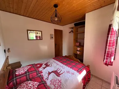 Un ou plusieurs lits dans un hébergement de l'établissement O' Chênes Rouges GERARDMER - 4-6 pers avec terrasse vue lac et montagne
