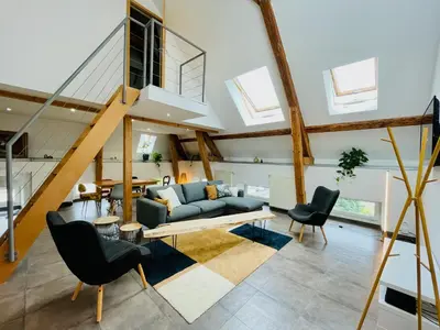 Plan de l'établissement Duplex + parking gratuit facile