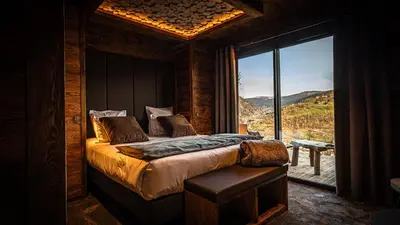 Vue générale sur la montagne ou vue sur la montagne depuis l'hôtel