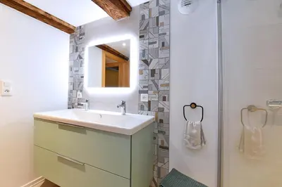 Salle de bains dans l'établissement Entre Vignes et vergers Gite Parenthese