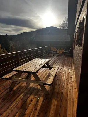Vue générale sur la montagne ou vue sur la montagne depuis la maison de vacances