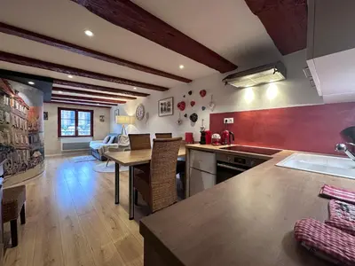 Cuisine ou kitchenette dans l'établissement B'm Yerri - Centre ville - vue Cathédrale