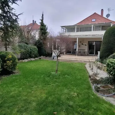 Steps from Basel and Train Spacious 120 m2 Apartment in Saint Louis with Terrace and Garden