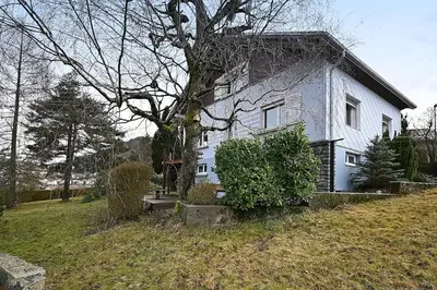 Jardin de l'établissement Villa P'tite Noisette - charmante maison vue montagne