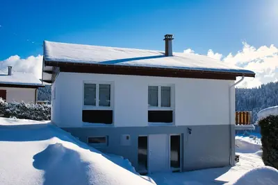 L'établissement Chalet : Secteur Gérardmer. en hiver