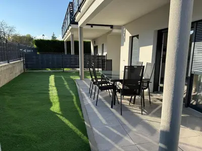 Balcon ou terrasse dans l'établissement Bel appartement en plain-pied 5 min de Colmar
