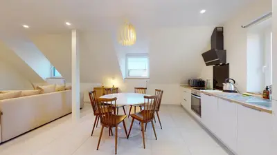 Cuisine ou kitchenette dans l'établissement Maison tilleul de la vallée noble