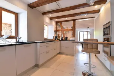 Cuisine ou kitchenette dans l'établissement Belle Maison Alsacienne de 1610