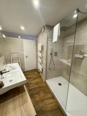 Salle de bains dans l'établissement Les pensées d'Anne & Marie duplex 4/6 Personnes