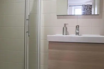 Salle de bains dans l'établissement La Chambre Tantra