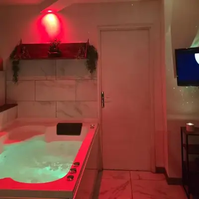 Exotic Spa Balcon Wifi Netlfix Parking