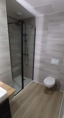 Salle de bains dans l'établissement Sur la rive du Lac