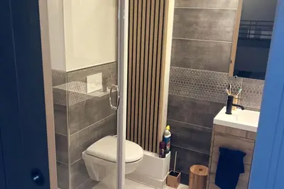 Salle de bains dans l'établissement Le Refuge des 3M