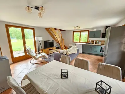 Cuisine ou kitchenette dans l'établissement Maison au pied des 1000 étangs