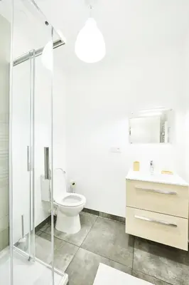Salle de bains dans l'établissement RB-0D - Appartement entier F3 au RDC de 1 à 6 pers