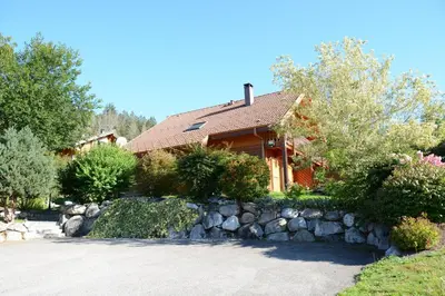 Jardin de l'établissement Le Murmure du Ruisseau