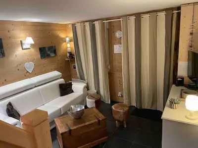 Salle de bains dans l'établissement Duplex dans chalet, vue de rêve, 6 pers, 2 nuits minimum
