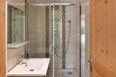 Salle de bains dans l'établissement Le Kichompré - Appt 50 m² vue montagne
