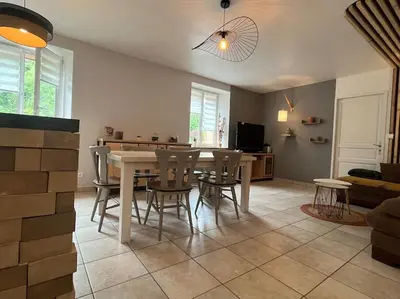 Cuisine ou kitchenette dans l'établissement Appartement 5 personnes avec espace plein air