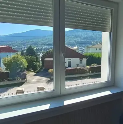 Vue générale sur la montagne ou vue sur la montagne depuis l'appartement