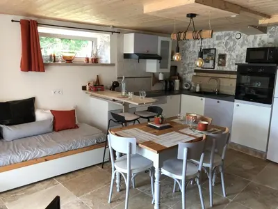 Cuisine ou kitchenette dans l'établissement Paix, nature et confort à 5mn de Montbéliard