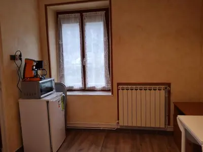 Cuisine ou kitchenette dans l'établissement Logement 100 m2 3 chambres 2 salles de bains