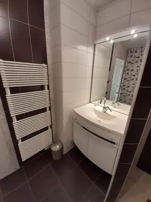 Salle de bains dans l'établissement Le Maraîcher avec terrasse, wifi, parking gratuit