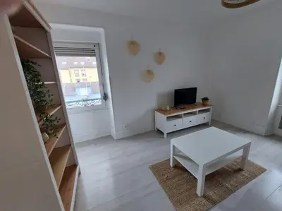 Télévision ou salle de divertissement dans l'établissement Le Guebwiller proche centre