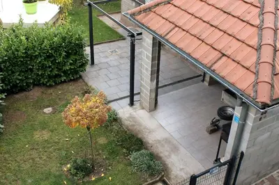 Jardin de l'établissement Gîte les Tilleuls Piscine été 2026