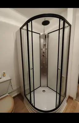Salle de bains dans l'établissement Loge Secrète