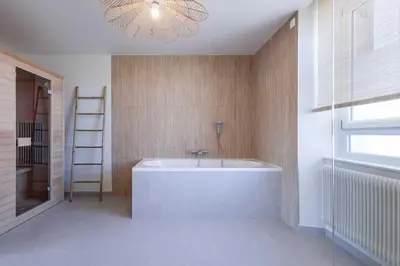 Salle de bains dans l'établissement Votre soirée romantique - Arcadie des coeurs