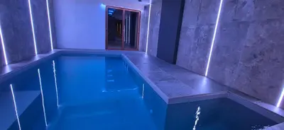 Piscine de l'établissement L'Or du Lac ou située à proximité